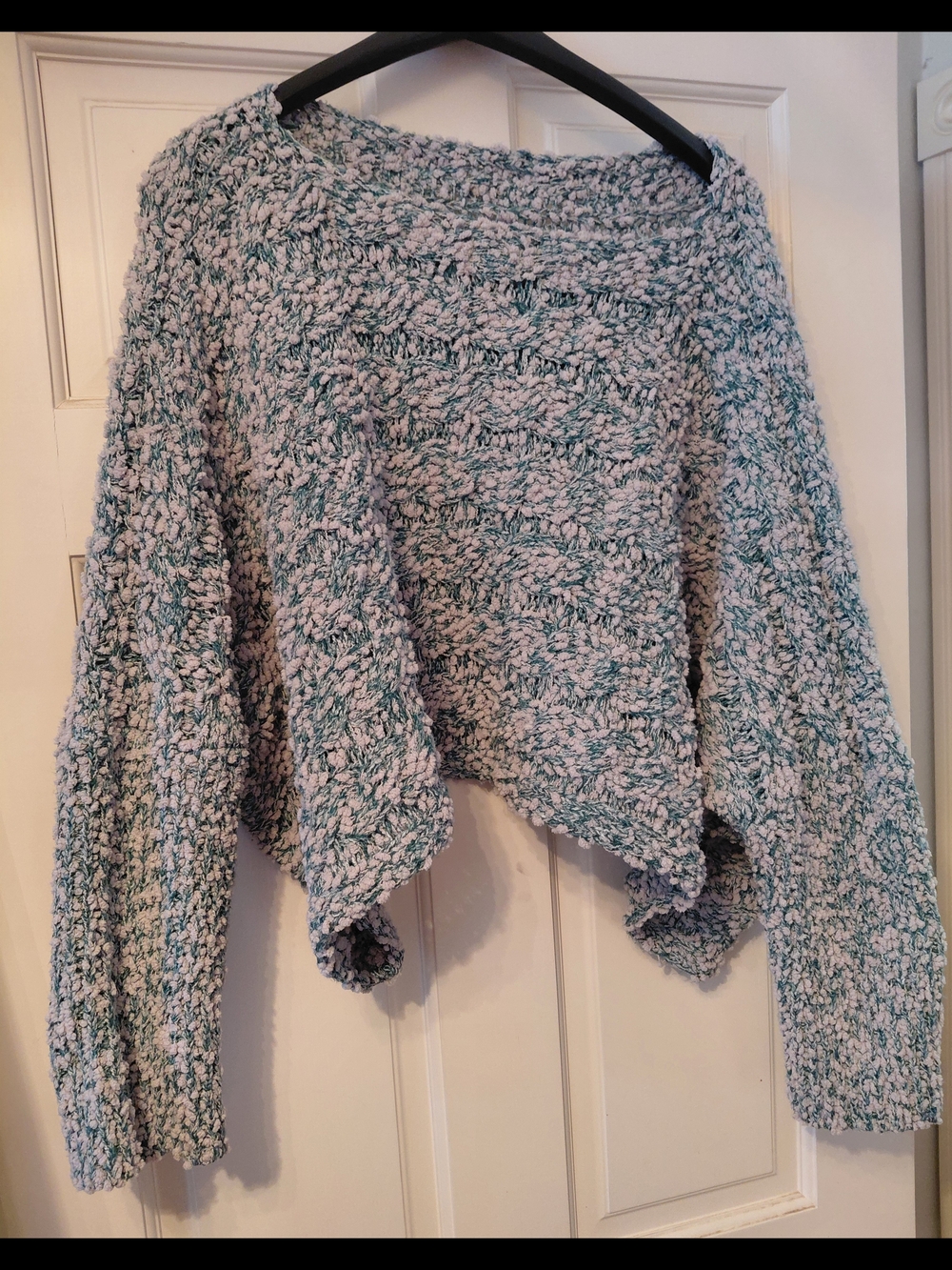 NWOT. POL Supersoft Nubby Dolman Sweater In Cream/Sage Green SZ L